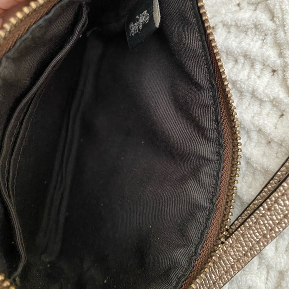 Coach Wristlet/Wallet - Picture 11 of 12